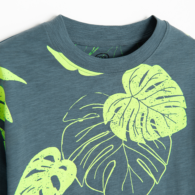 Blue grey T-shirt with leaves print