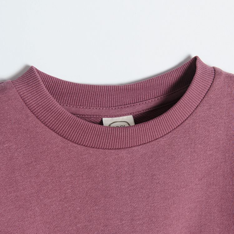 Burgundy sweatshirt