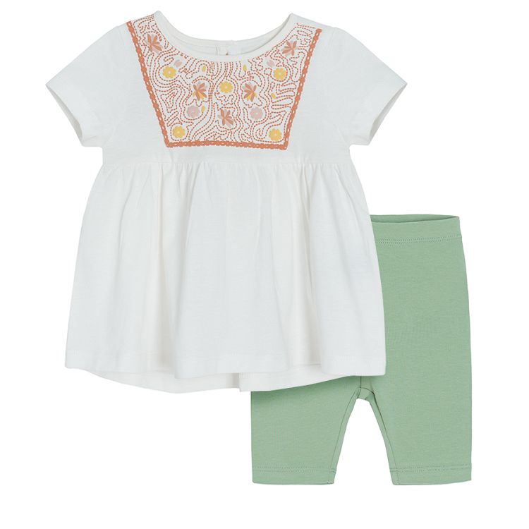 White short sleeve T-shirt with embroiderie and olive leggings