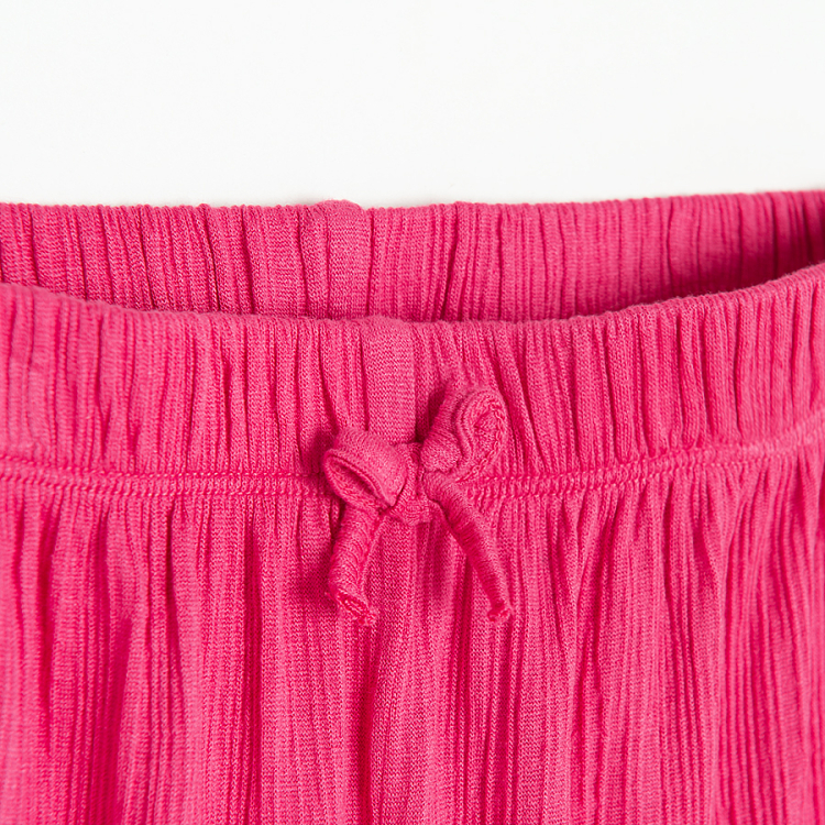 Fuchsia shorts with ruffle