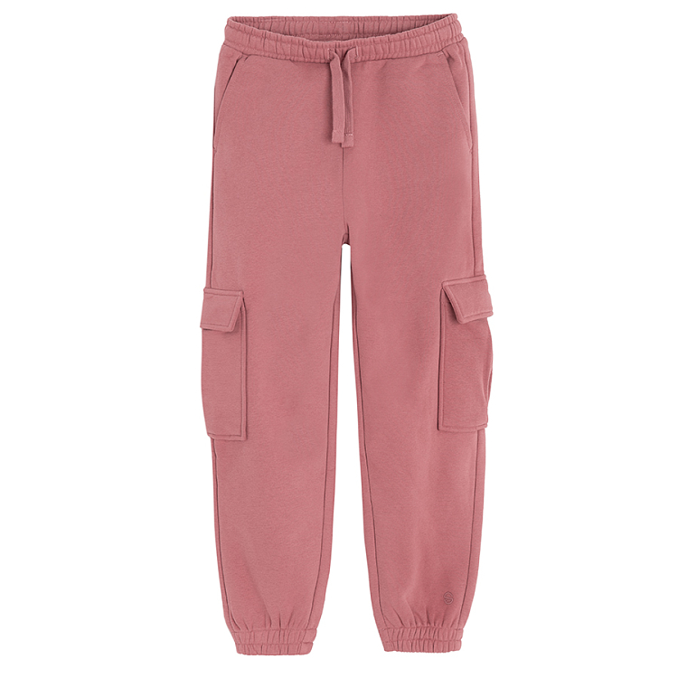 Warm pink jogging pants with external pockets