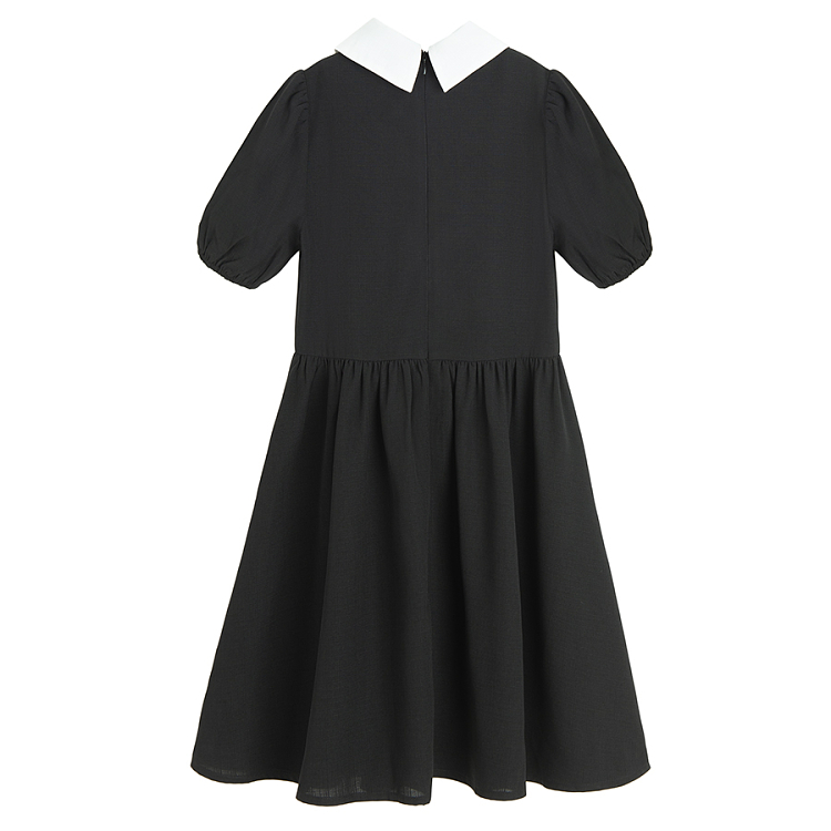 Black short sleeve dress with white collar