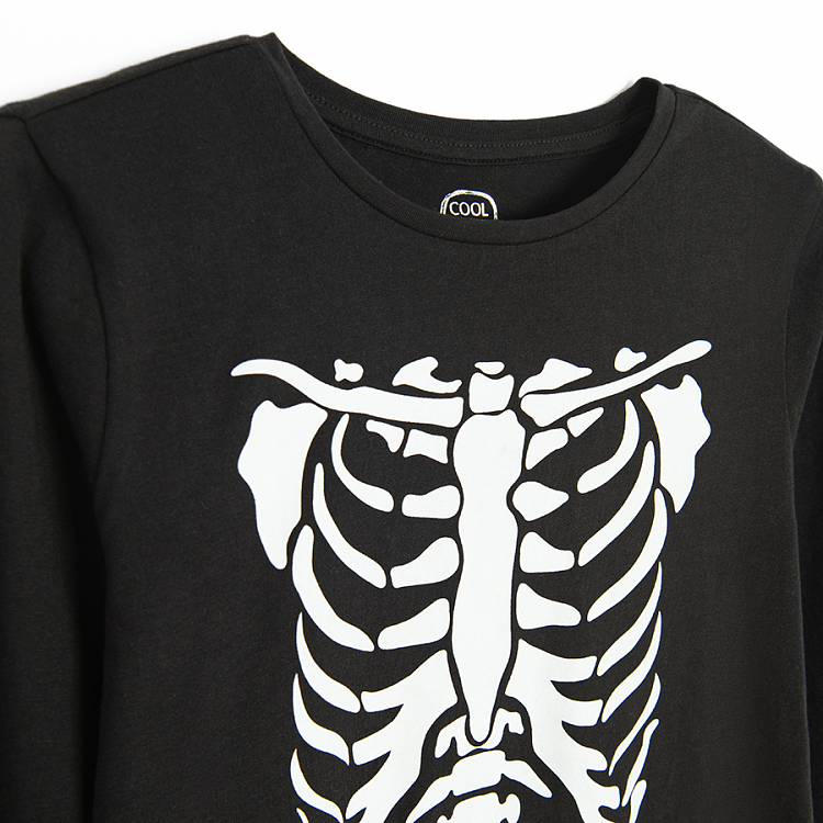 Black blouse with Halloween skeleton print