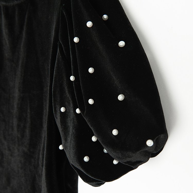 Black blouse with polka dot full short sleeves