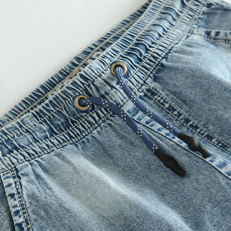 Denim shorts with adjustable waist