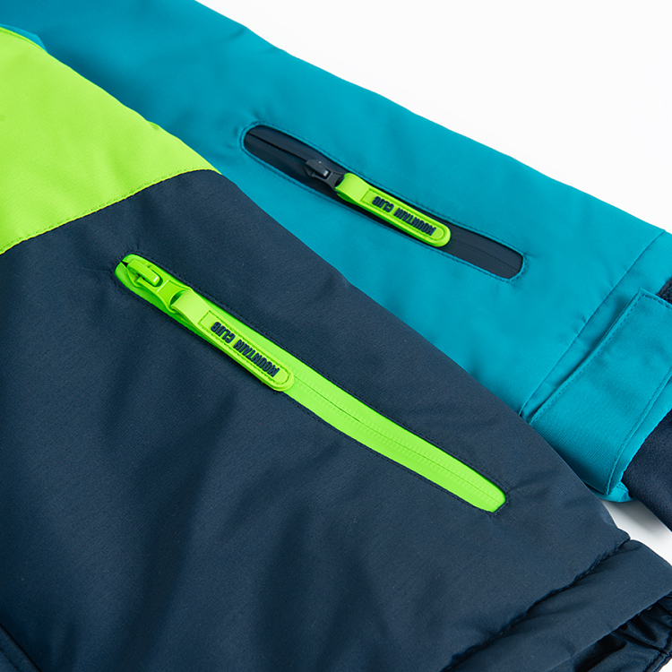 Blue and fluo hooded ski jacket