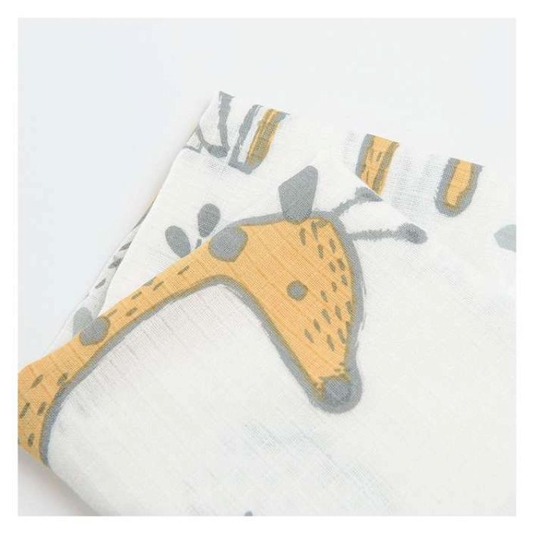 White muslin nappy with giraffe mommy and baby print