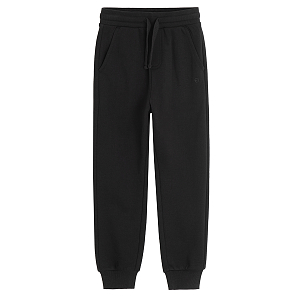 Black jogging pants