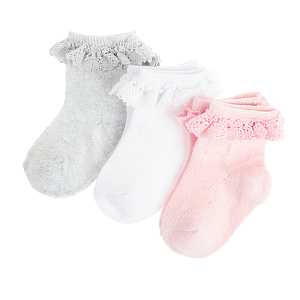 Pink, white, lightblue  socks with ruffle and hearts print- 3 pack