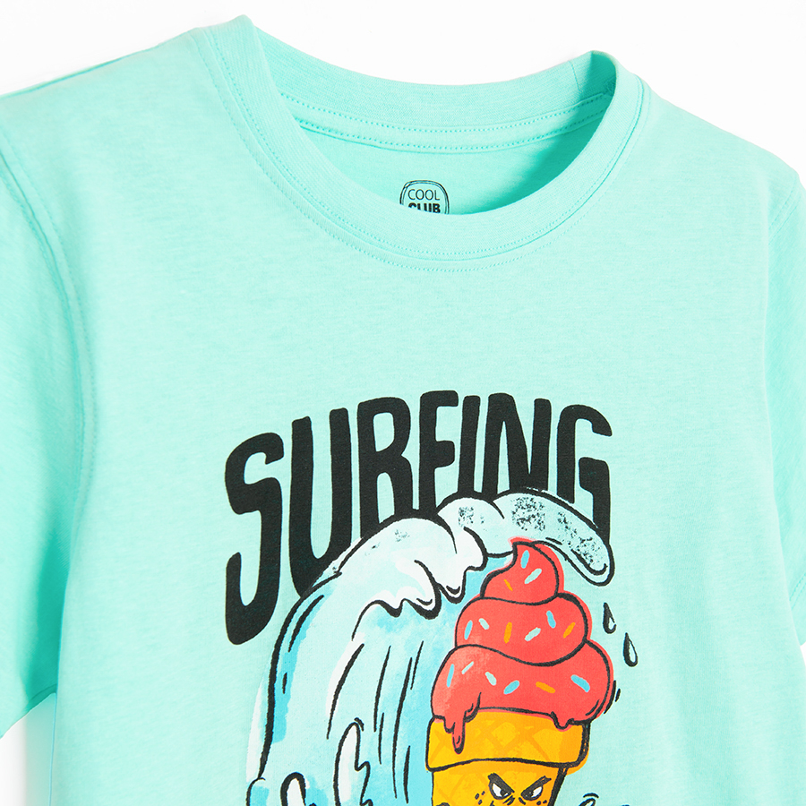 Turquoise T-shirt with ice-cream under the wave print