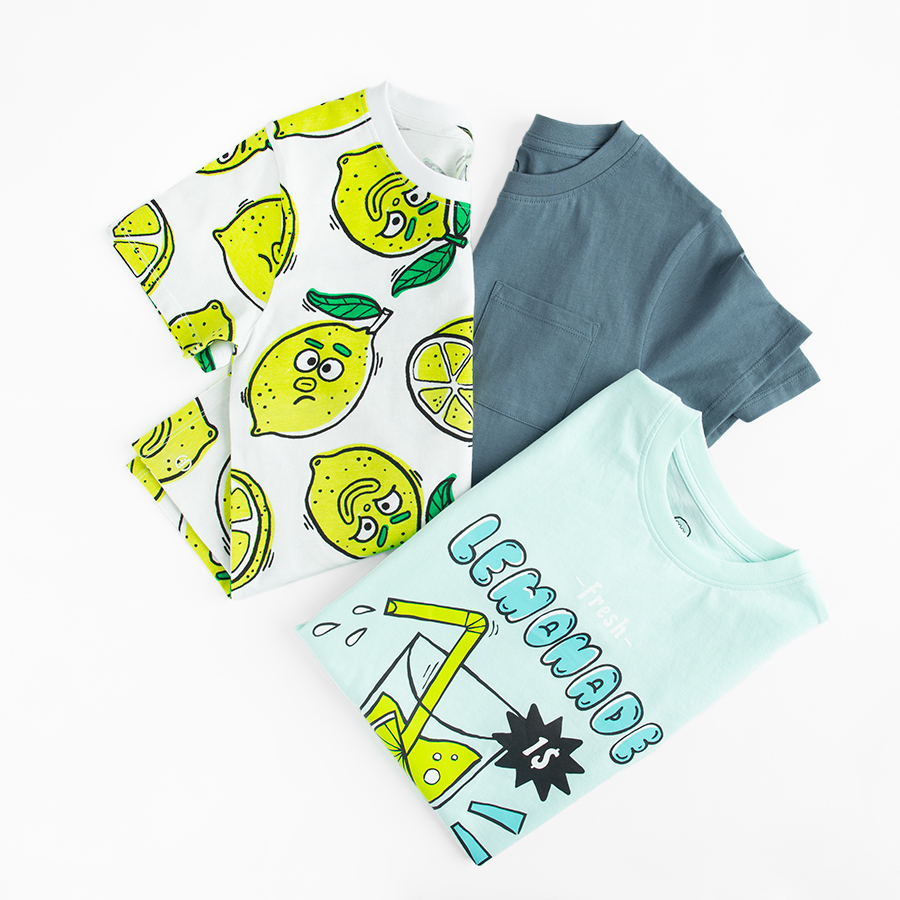 White, light blue and blue T-shirts with lemonade print- 3 pack