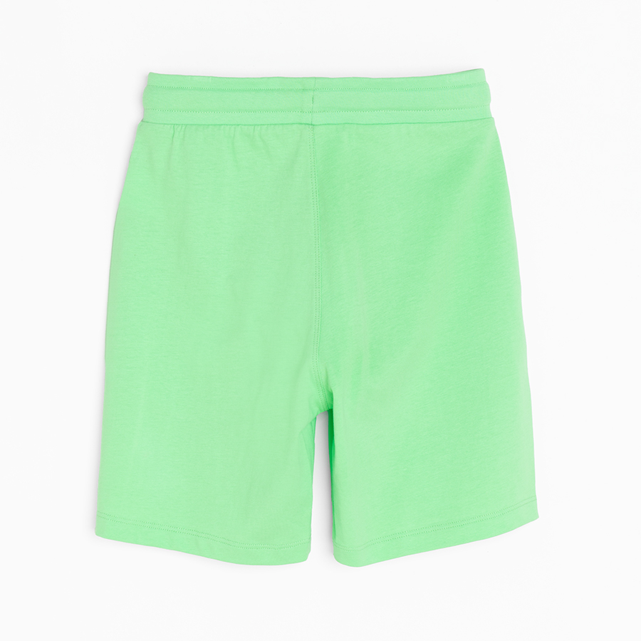 Green long shorts with cord