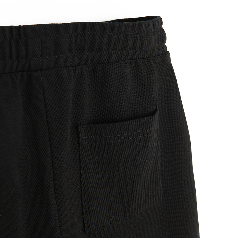 Black shorts with zip pockets