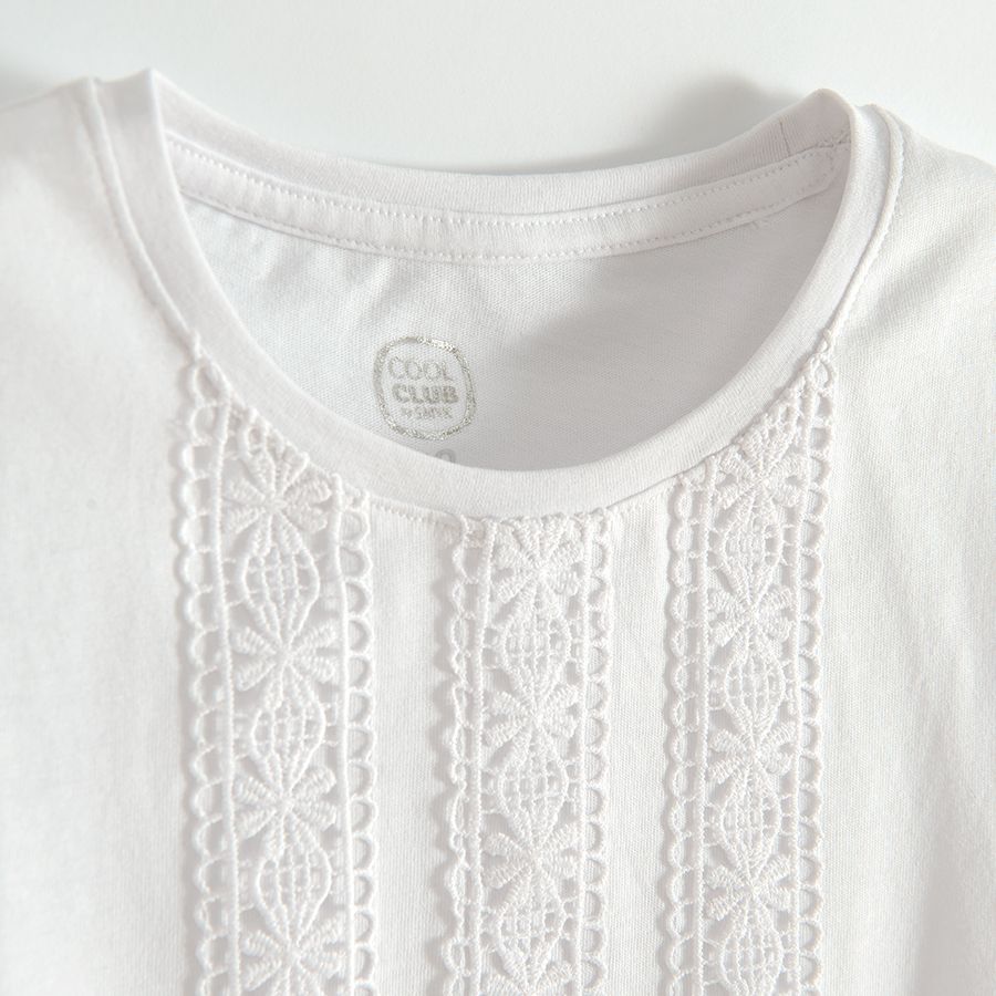 White short sleeve embroidered blouse