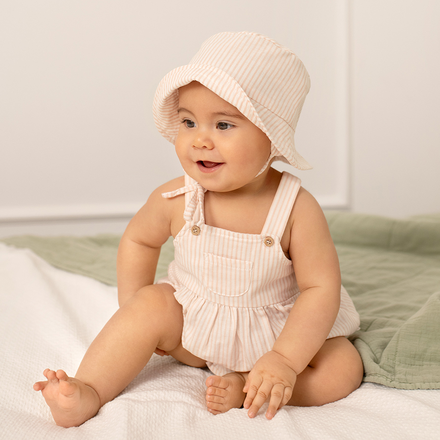 Light pink legless dungaree and sun hat set- 2 pieces