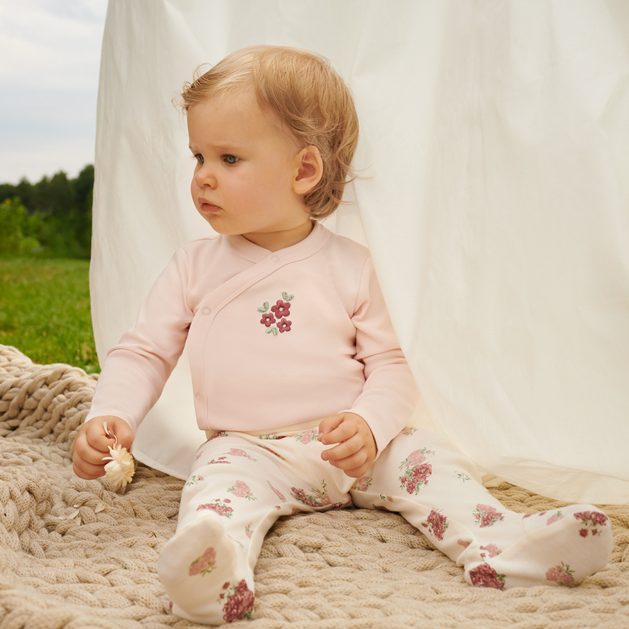 White and floral footed leggings- 2 pack