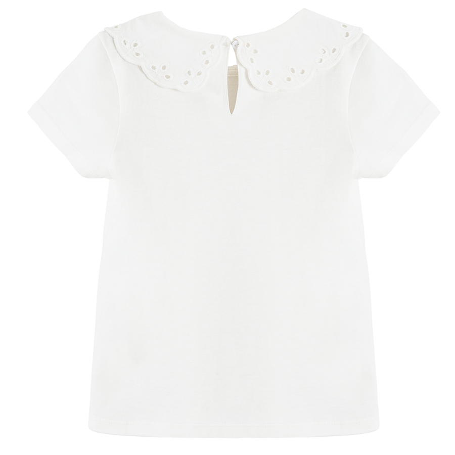 White T-shirt with round collar