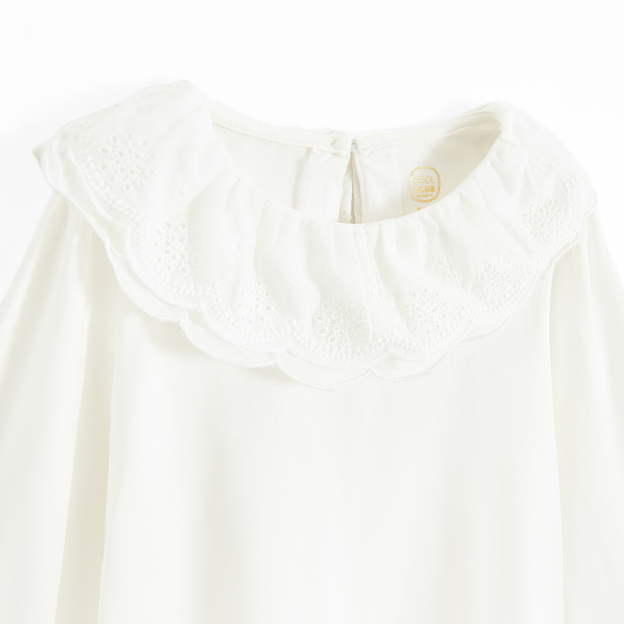 White long sleeve blouse with round collar