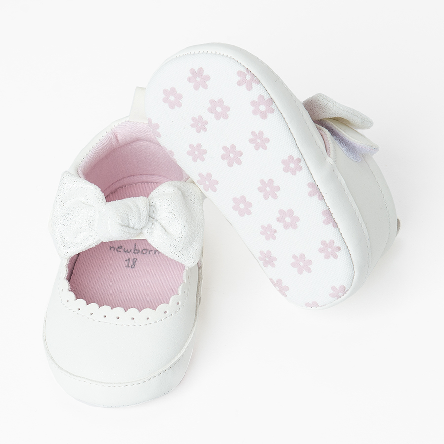 White shoes with bows